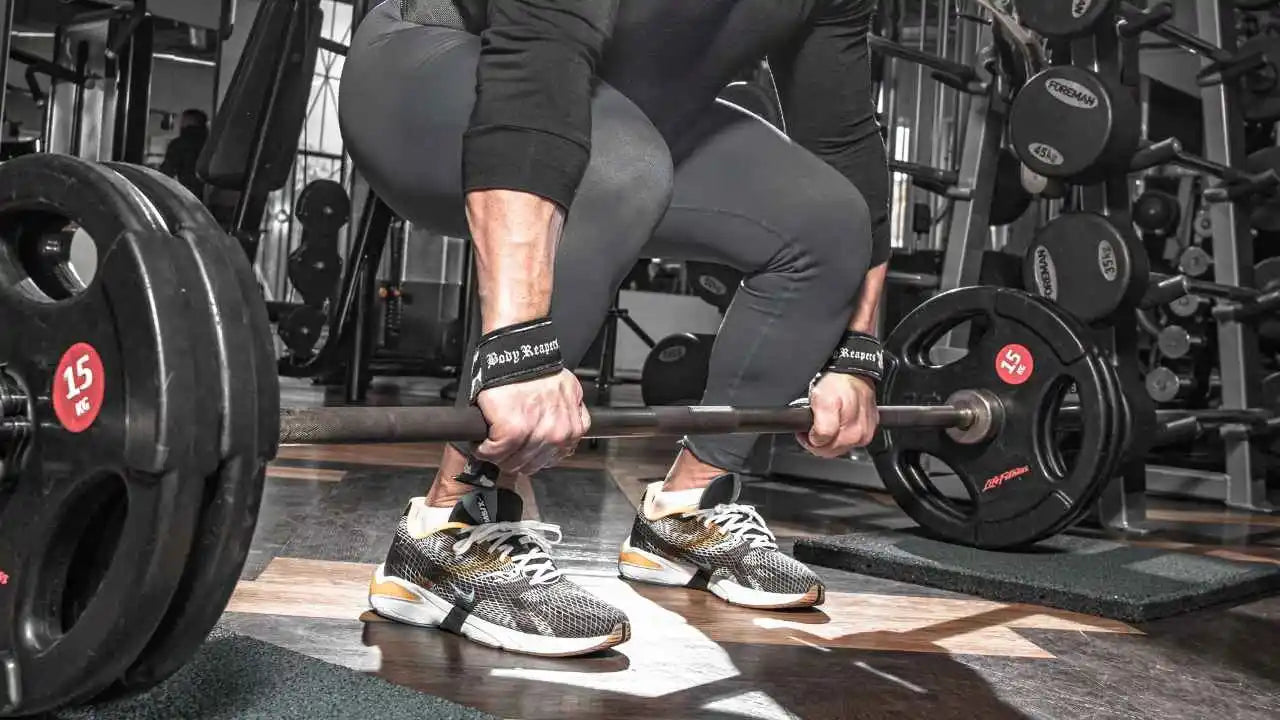 Joint Pain When Lifting: How to Protect Your Knees and Shoulders